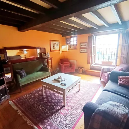 Casona De Gomez Y Teran