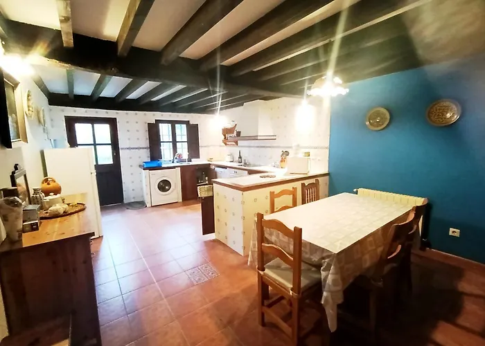 Casona De Gomez Y Teran